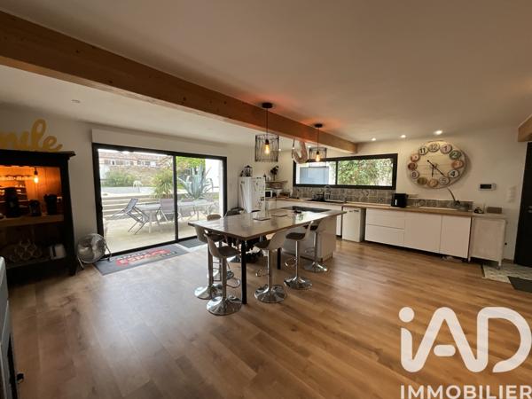Maison à vendre 5 pièces 150 m² Beaumont Saint-Cyr