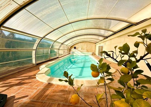 Maison en pierre 4 chambres à fort potentiel