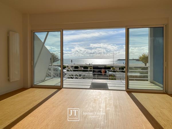 Appartement
                                                                                                                                                                                                                                                                                                                        3 pièce(s)                                                                                                                                                                                                          2 chambre(s)                                                                                                                                                                                                          59  m²