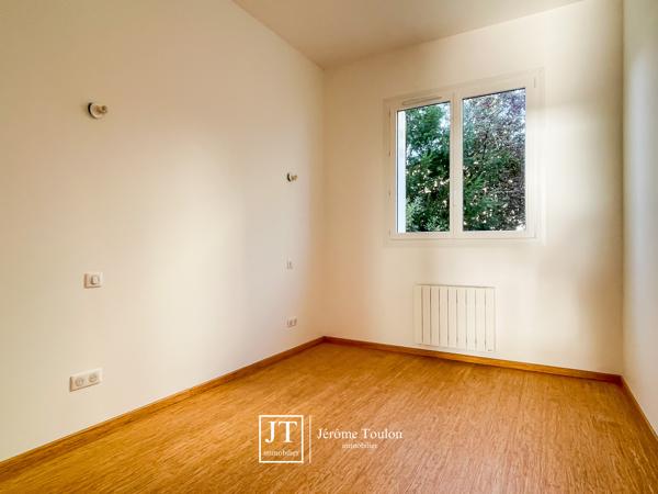 Appartement
                                                                                                                                                                                                                                                                                                                        3 pièce(s)                                                                                                                                                                                                          2 chambre(s)                                                                                                                                                                                                          59  m²