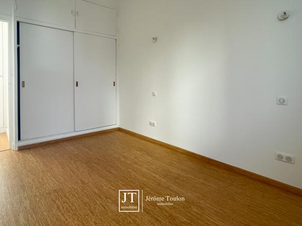 Appartement
                                                                                                                                                                                                                                                                                                                        3 pièce(s)                                                                                                                                                                                                          2 chambre(s)                                                                                                                                                                                                          59  m²