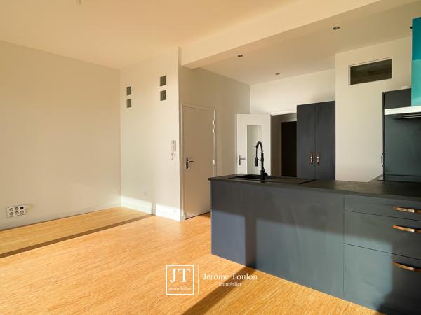 Appartement
                                                                                                                                                                                                                                                                                                                        3 pièce(s)                                                                                                                                                                                                          2 chambre(s)                                                                                                                                                                                                          59  m²