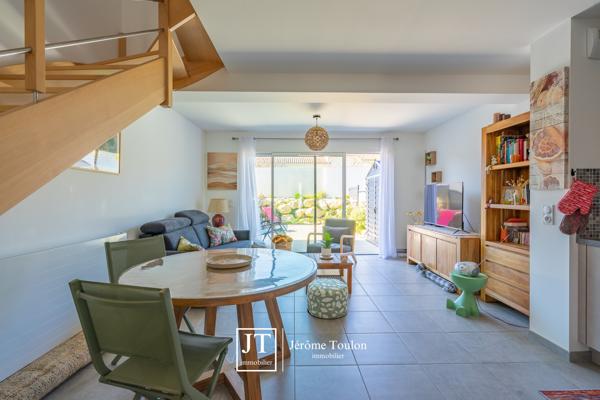 Maison
                                                                                                                                                                                                                                                                                                                        3 pièce(s)                                                                                                                                                                                                          2 chambre(s)                                                                                                                                                                                                          67  m²