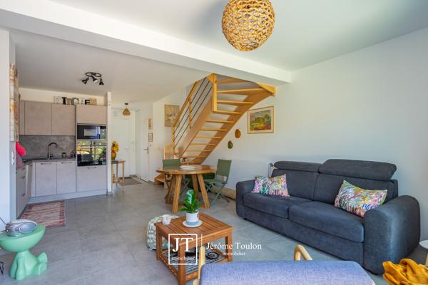 Maison
                                                                                                                                                                                                                                                                                                                        3 pièce(s)                                                                                                                                                                                                          2 chambre(s)                                                                                                                                                                                                          67  m²