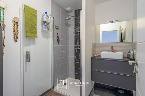 Maison
                                                                                                                                                                                                                                                                                                                        3 pièce(s)                                                                                                                                                                                                          2 chambre(s)                                                                                                                                                                                                          67  m²