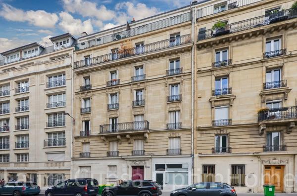 PARIS 15E GARE MONTPARNASSE - 8 MIN METRO L6 ET L12 - 2P - 44,64 M² - CAVE - LOCAL VELOS