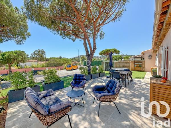 Maison 4 pièces de 92 m² à Sainte-Maxime (83120)
