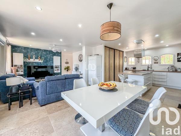 Maison 4 pièces de 92 m² à Sainte-Maxime (83120)