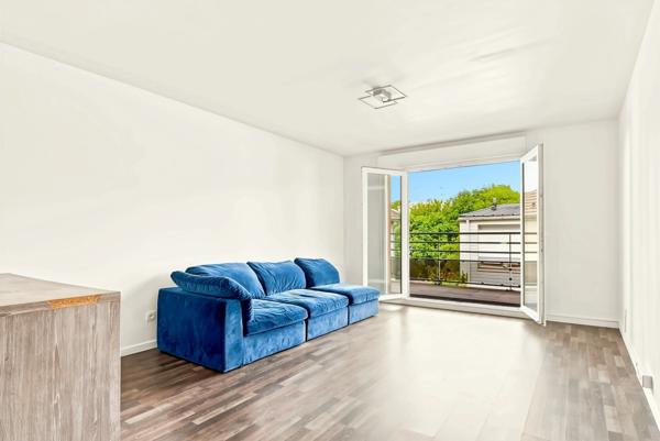 ROMAINVILLE – 3 PIÈCES 68 M² – ASCENSEUR PARKING - BALCON VUE JARDIN - CALME