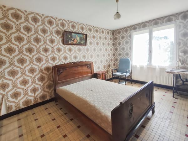 Maison ancienne à rénover avec dépendances