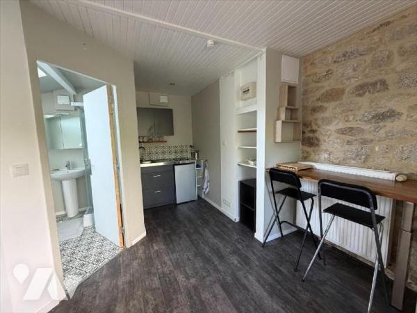 A 10 minutes de Gourvily, 10 minutes du centre-ville Charmante maison d'habitation en pierre co...