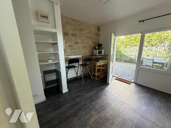 A 10 minutes de Gourvily, 10 minutes du centre-ville Charmante maison d'habitation en pierre co...