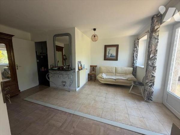 A 10 minutes de Gourvily, 10 minutes du centre-ville Charmante maison d'habitation en pierre co...