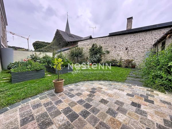 Maison familiale avec 5 chambres, jardin et garage - La Meignanne
