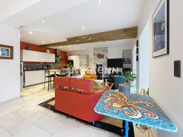 Maison familiale avec 5 chambres, jardin et garage - La Meignanne