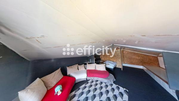 Maison
         5 pièces
        - 120 m² Exclusivité 285 000 € *