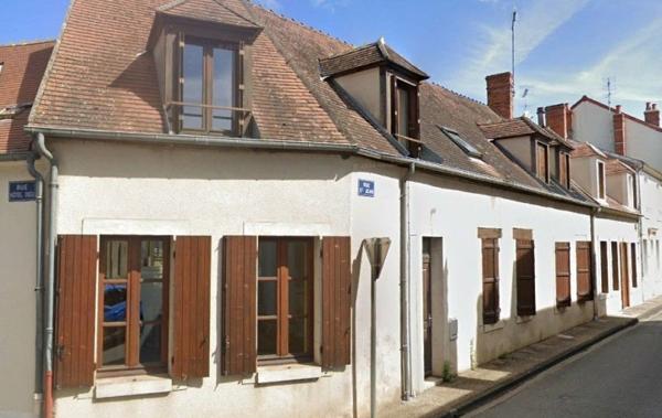 Vente Immeuble De rapport Saint-amand-montrond   