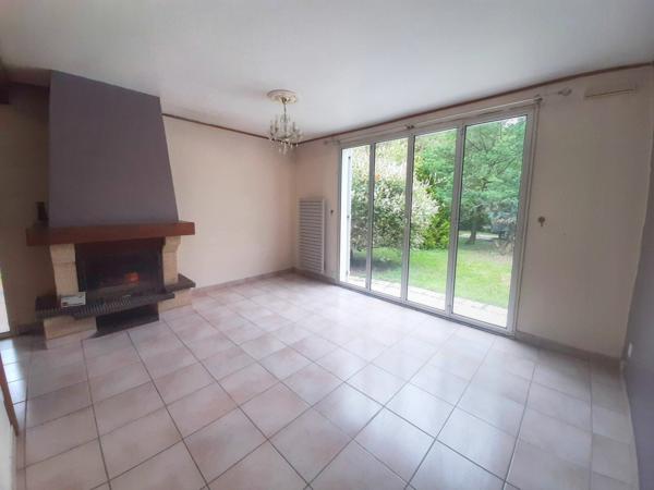 Maison à louer    3 pièces •  Nogent-sur-Vernisson