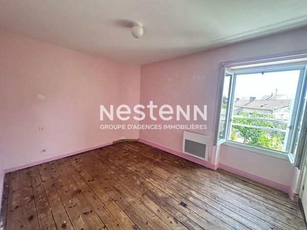 Charmante maison de 61.70 m² à vendre avec 2 chambres, jardin, centre ville de Château-du-Loir (72500)