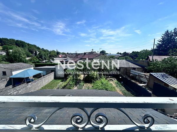 Charmante maison de 61.70 m² à vendre avec 2 chambres, jardin, centre ville de Château-du-Loir (72500)