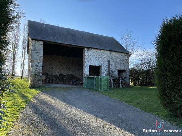 Ensemble de 2 maisons sur 2 hectares à Vimartin sur Orthe