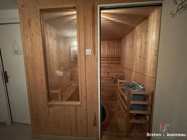 Ensemble de 2 maisons sur 2 hectares à Vimartin sur Orthe