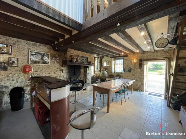 Ensemble de 2 maisons sur 2 hectares à Vimartin sur Orthe