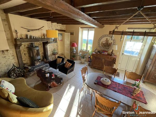 Ensemble de 2 maisons sur 2 hectares à Vimartin sur Orthe