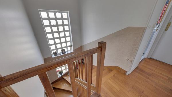 Maison Noisy Le Sec 4 pièce(s) 104 m2