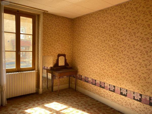 Appartement à vendre à Paray-le-Monial en Saône-et-Loire (71600), ref : A-P-SO   
SUD