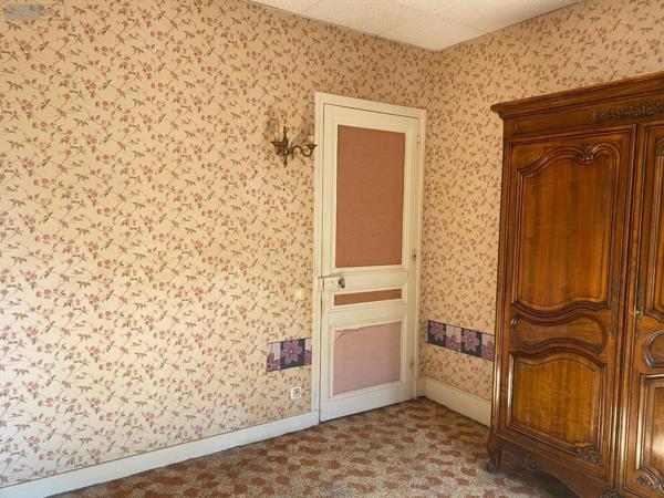 Appartement à vendre à Paray-le-Monial en Saône-et-Loire (71600), ref : A-P-SO   
SUD