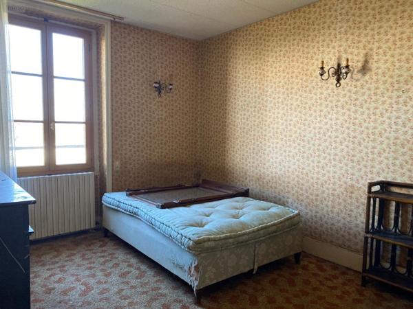 Appartement à vendre à Paray-le-Monial en Saône-et-Loire (71600), ref : A-P-SO   
SUD