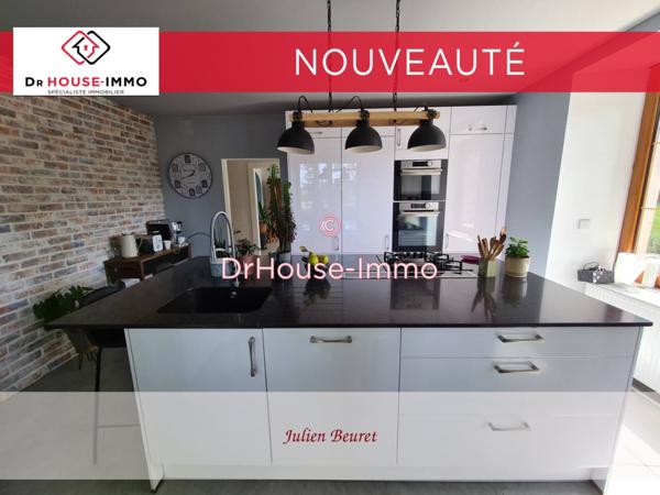 Maison à vendre 8 pièces de 231 m²
