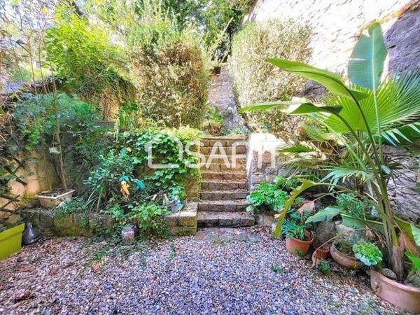 Ancienne bâtisse en pierre