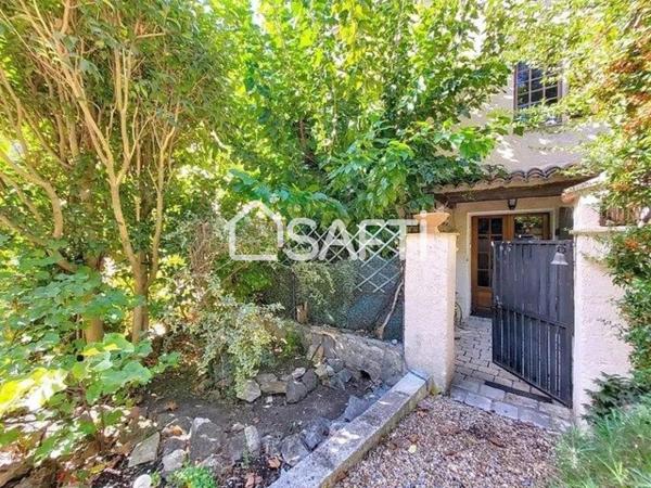 Ancienne bâtisse en pierre