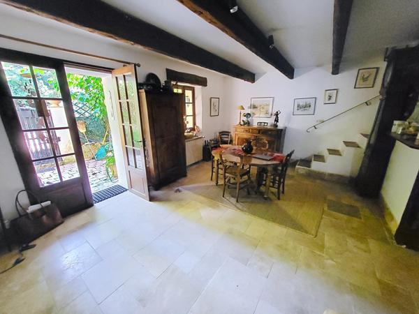 Ancienne bâtisse en pierre