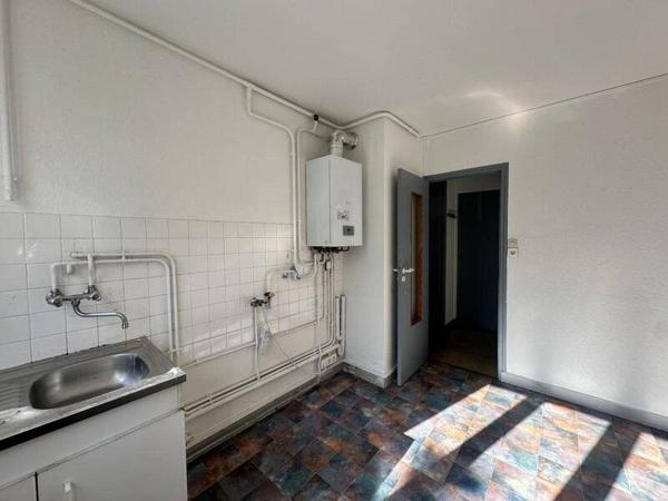 Appartement 2 pièces                                        - 38100 Grenoble Réf : 5593