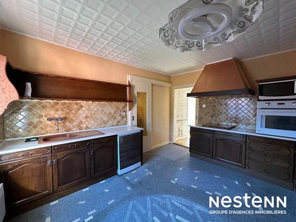 Maison de 116 m² avec jardin et dépendances -- idéal projet de rénovation - situé à Haguenau