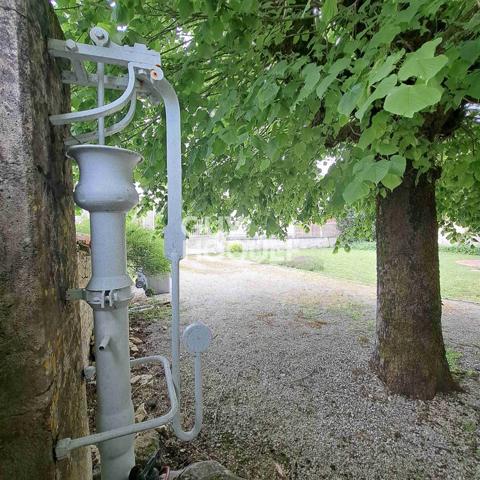 MAISON À VENDRE DE 9 PIÈCES DE 200,00 M²