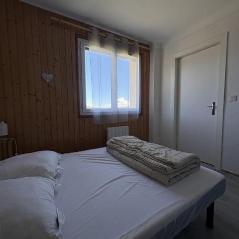 Appartement
         3 pièces
        - 46 m² 148 000 € *
