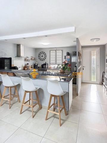 Vente                                                      Maison
                        
                     4 pièces                      100 m2                     à Saint-Laurent-de-la-Salanque