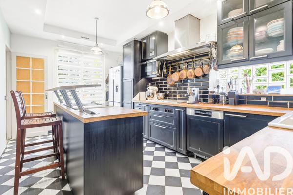 Maison à vendre 8 pièces 159 m² La Rochette