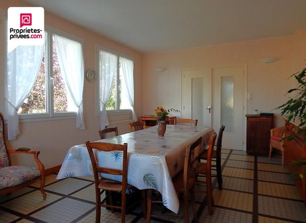 Maison Ligueil 11 pièce(s) 187 m2