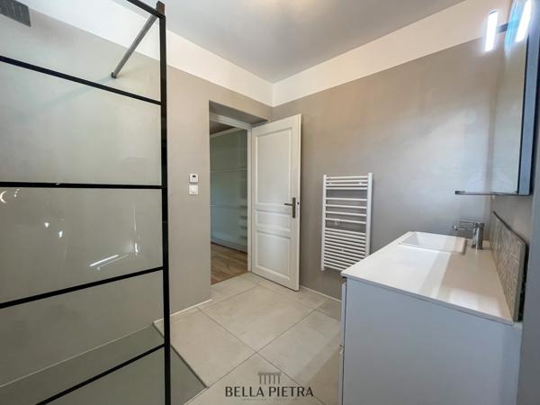 Saint-Georges-d'Orques (34680) Appartement en rez-de-jardin rénové avec goût