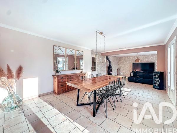 Maison à vendre 6 pièces 206 m² Bellegarde