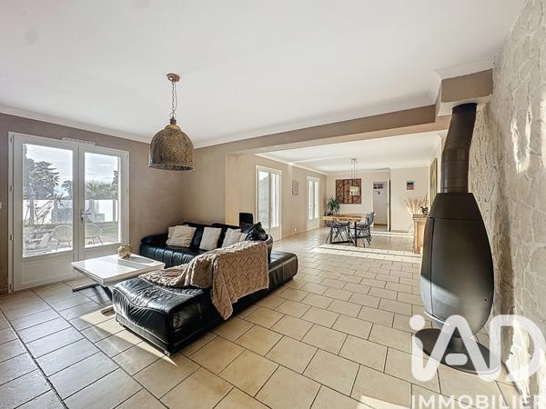 Maison à vendre 6 pièces 206 m² Bellegarde