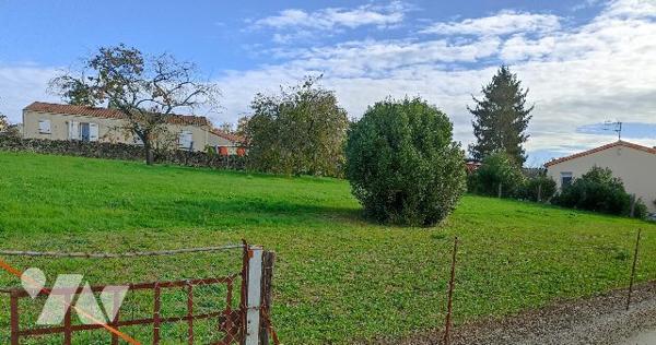 TERRAIN A BATIR ENVIRON 1200 m²