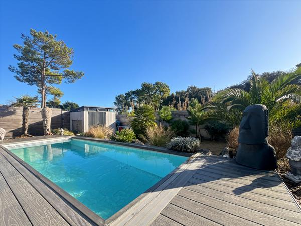 Maison contemporaine avec piscine ? Saint Jean de Monts