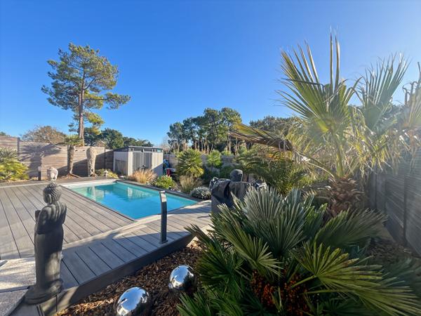 Maison contemporaine avec piscine ? Saint Jean de Monts