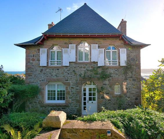Vente Maison de caractère avec vue mer, entre le port et le centre-ville de Perros-Guirec (22700)
